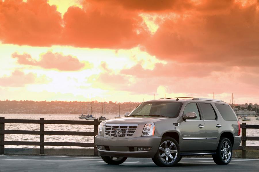  Cadillac Escalade 2007 года  (фото 18 из 106)